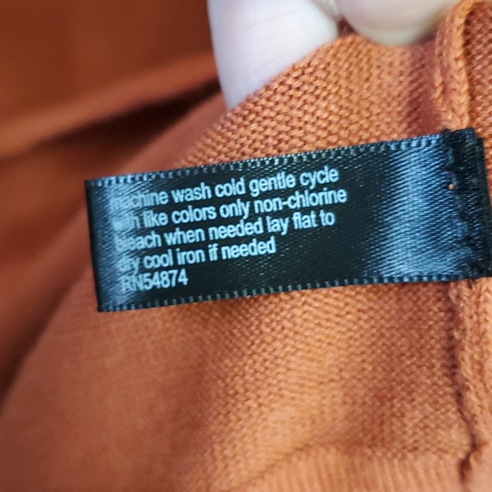 The Limited burnt orange, off shoulder top - Picture 4 of 5